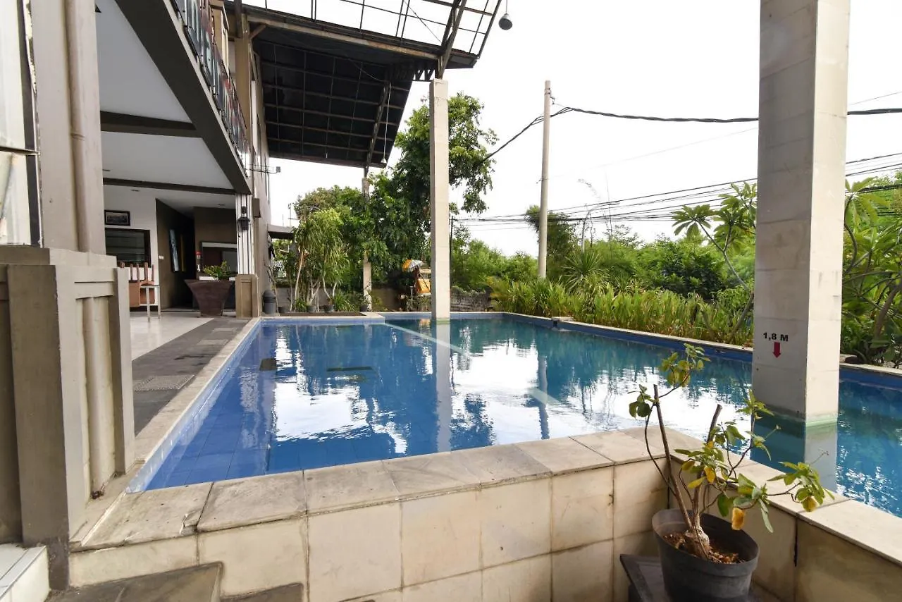 Hotel Reddoorz Plus @ Raya Legian