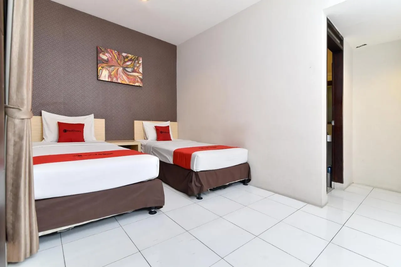 Reddoorz Plus @ Raya Legian Legian (Bali)